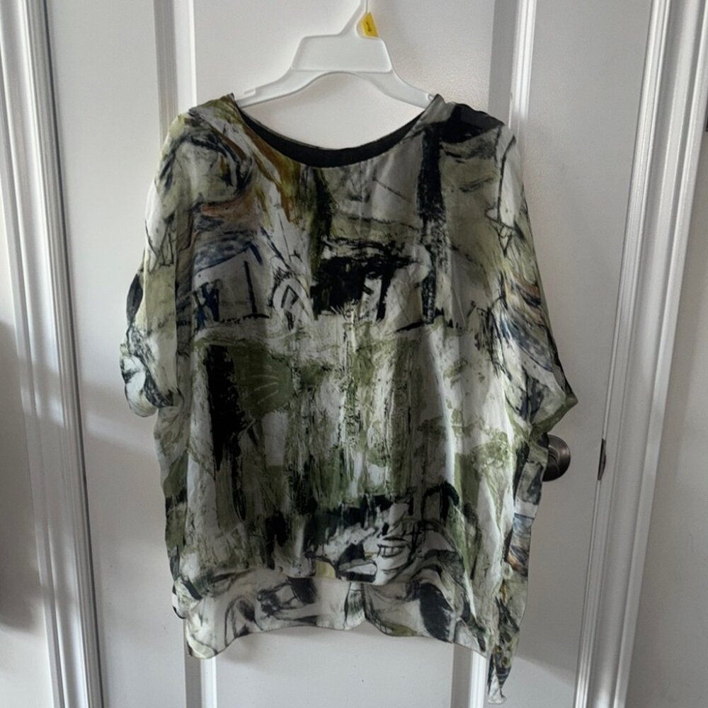 Beautiful Italian Made Silk Blend Green Abstract Print Women's Top Blouse